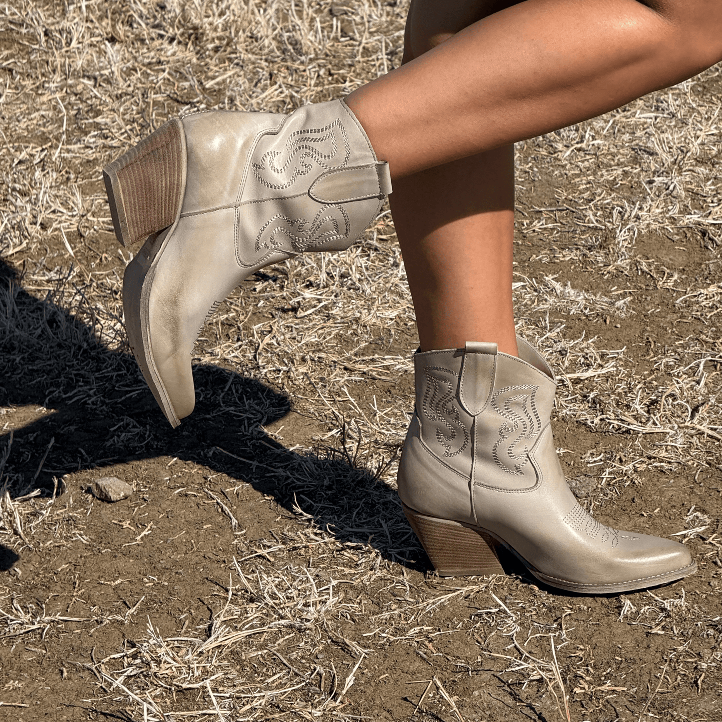 Stivaletti Texani Bradley Beige - KALI SHOES®