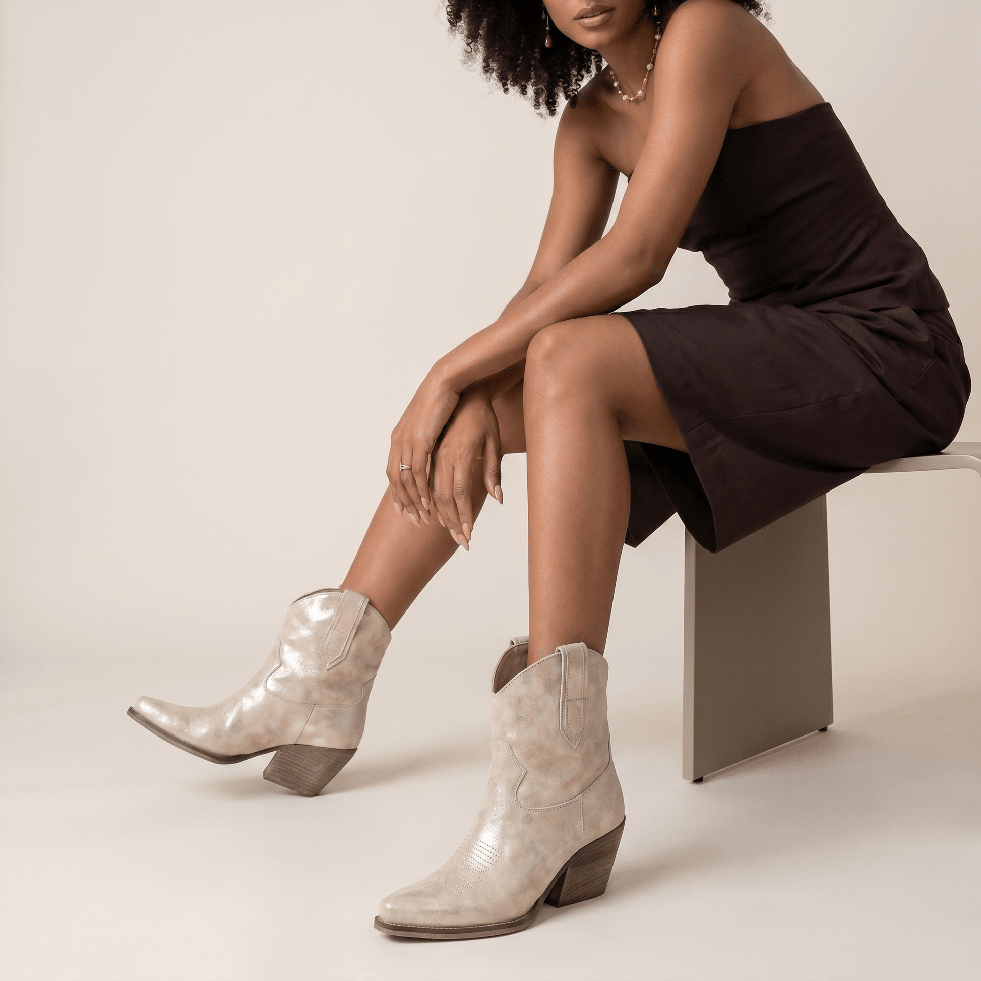 Stivaletti Texani Leila Shine Beige - KALI SHOES®